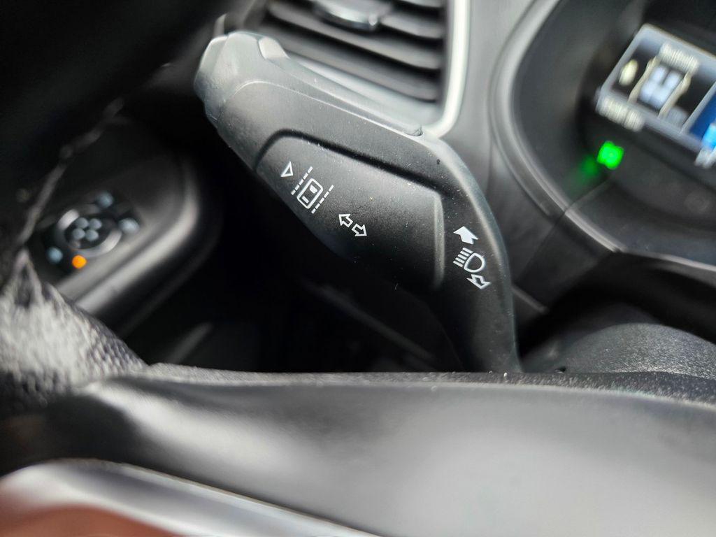 used 2023 Ford Edge car, priced at $21,300