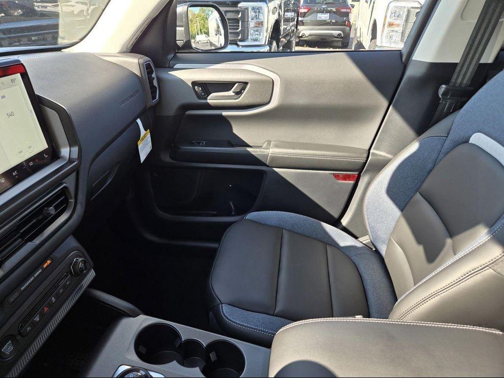 new 2025 Ford Bronco Sport car, priced at $35,302