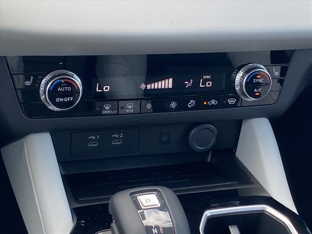 new 2025 Mitsubishi Outlander car, priced at $38,430