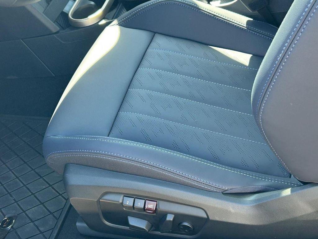 used 2025 MINI Hardtop car, priced at $33,999