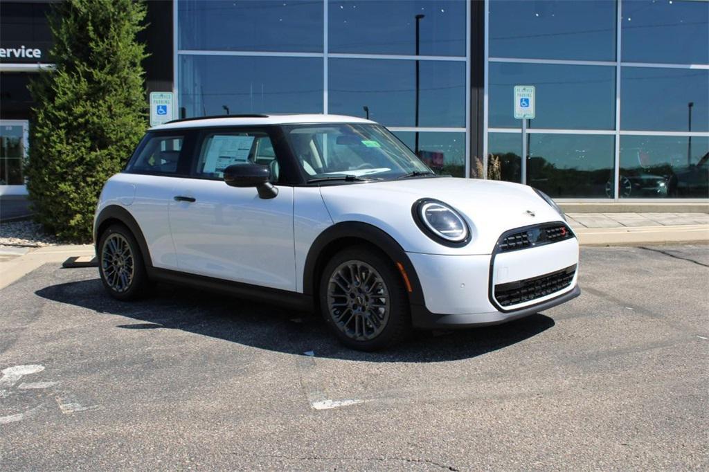 used 2025 MINI Hardtop car, priced at $32,495