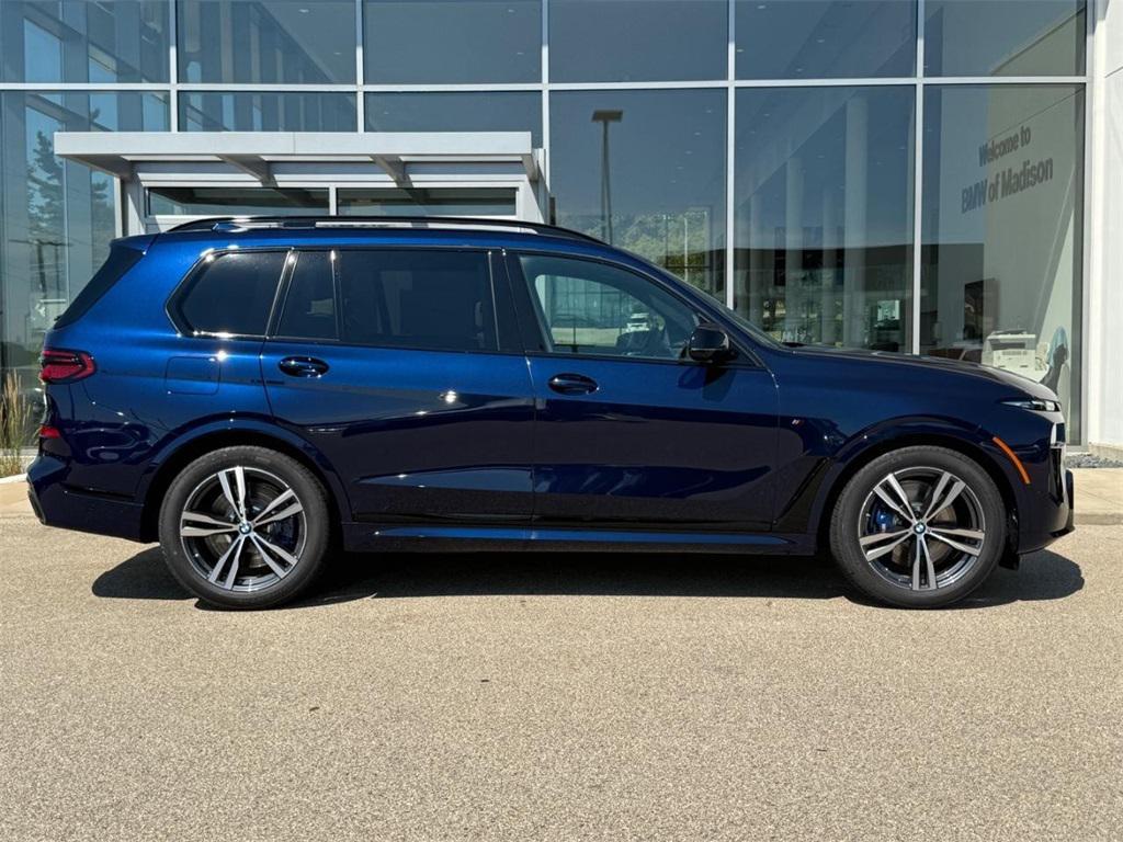 new 2026 BMW X7 car, priced at $126,040