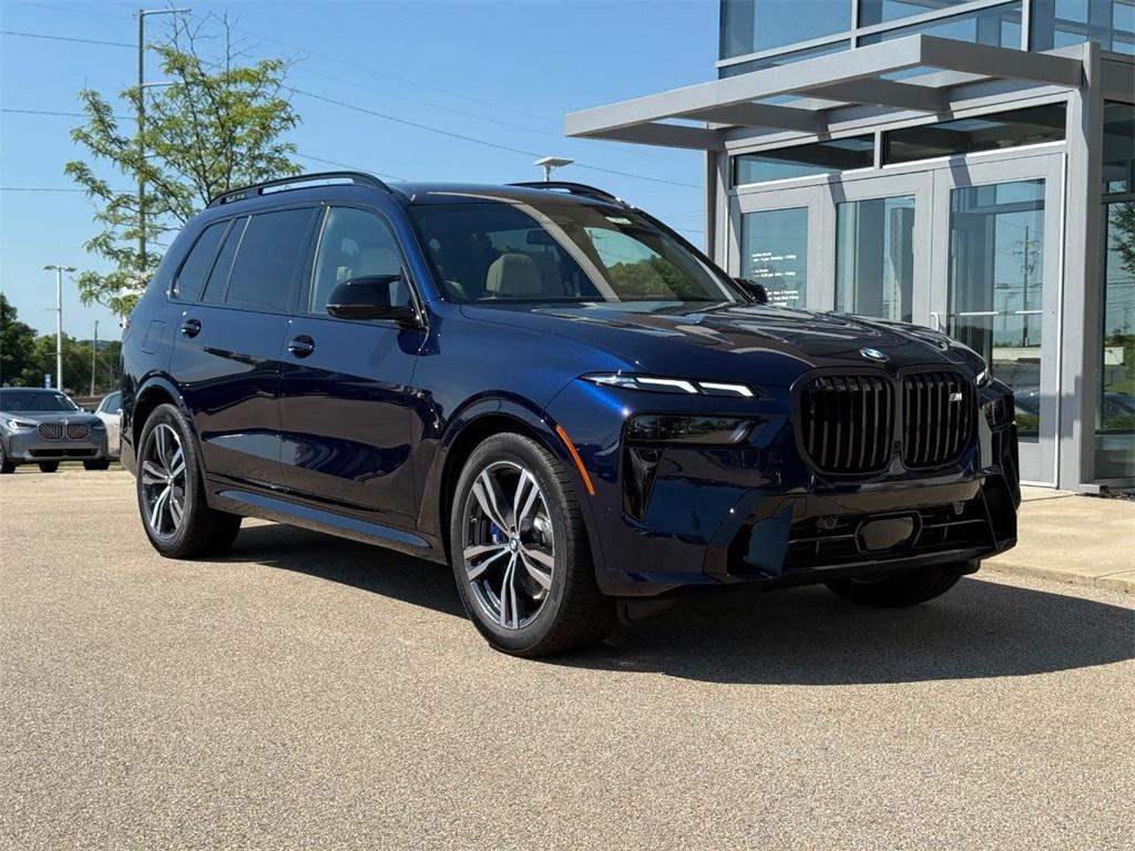 new 2026 BMW X7 car, priced at $126,040