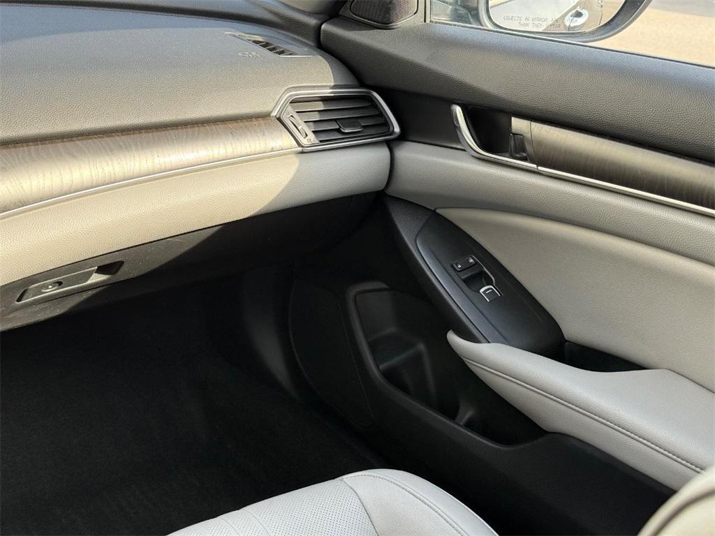 used 2020 Honda Accord Hybrid car, priced at $18,999