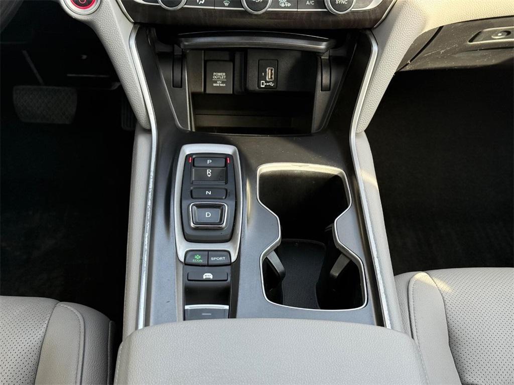 used 2020 Honda Accord Hybrid car, priced at $18,999