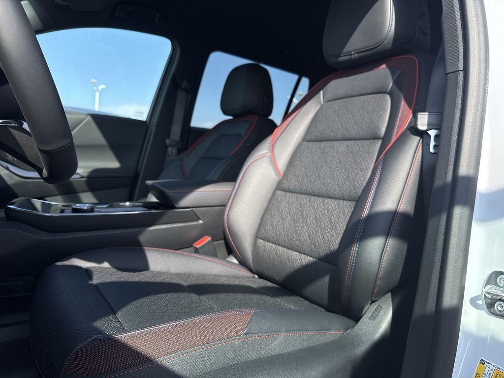 new 2026 Chevrolet Equinox car, priced at $37,014