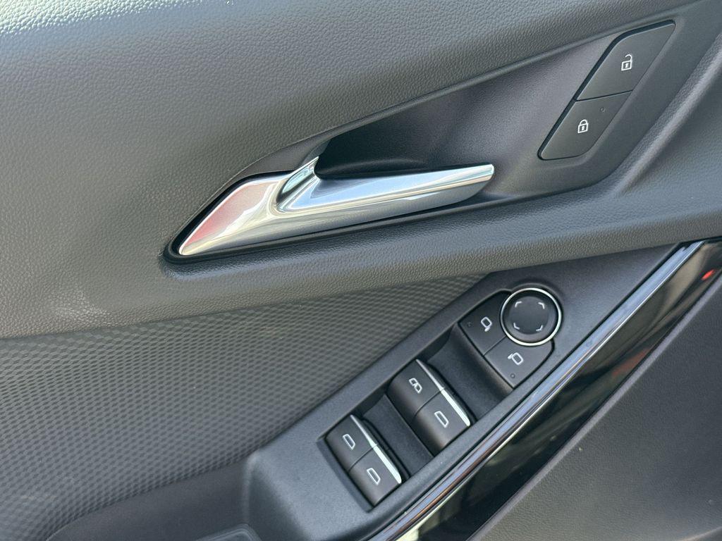 new 2026 Chevrolet Equinox car, priced at $37,014