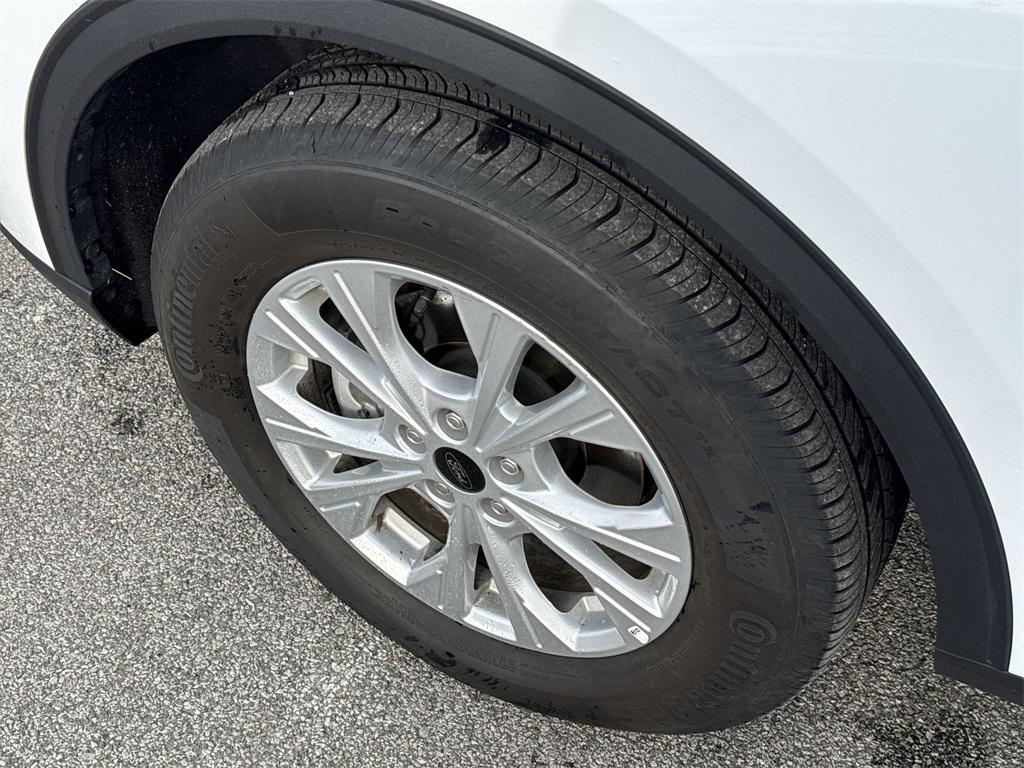 used 2025 Ford Escape car, priced at $23,253