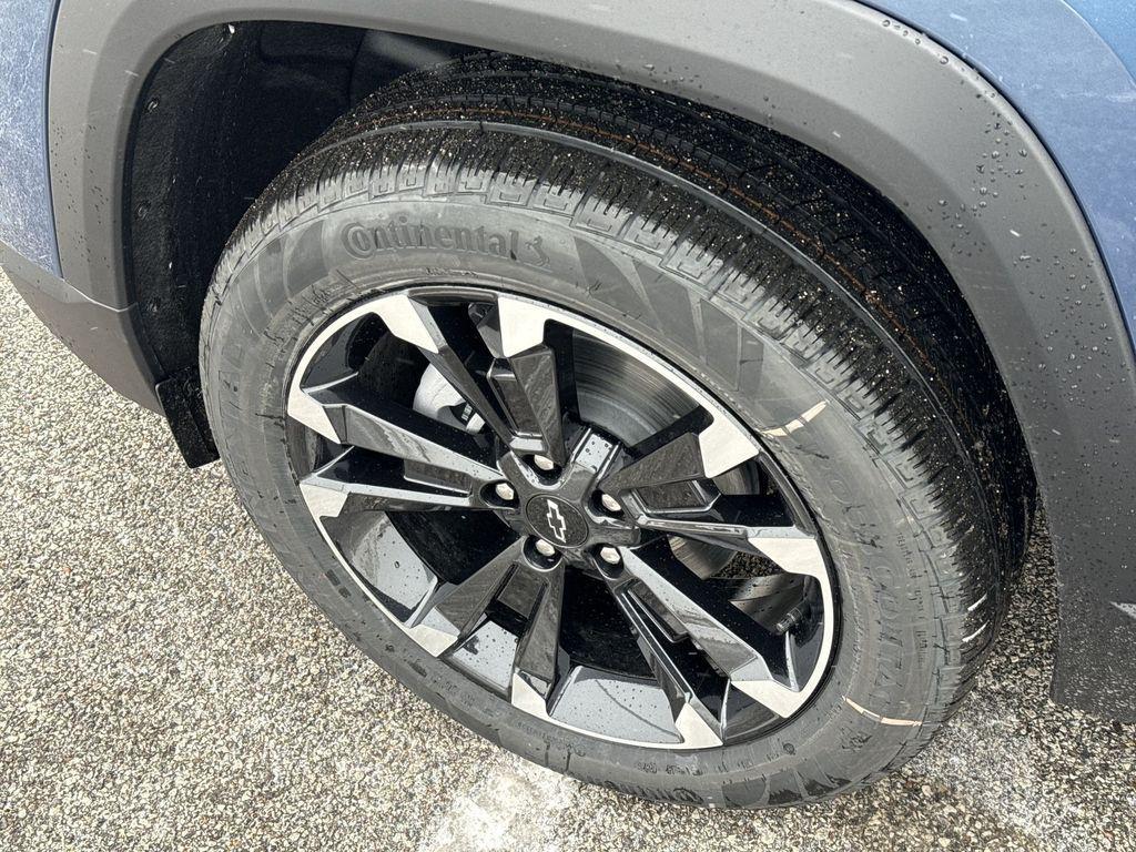 new 2026 Chevrolet Equinox car, priced at $36,961