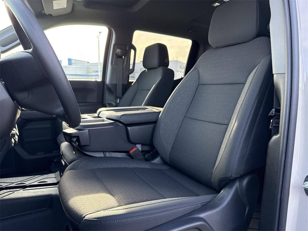 new 2026 Chevrolet Silverado 1500 car, priced at $48,421