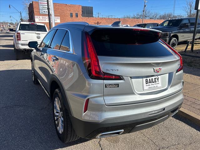used 2025 Cadillac XT4 car, priced at $36,900