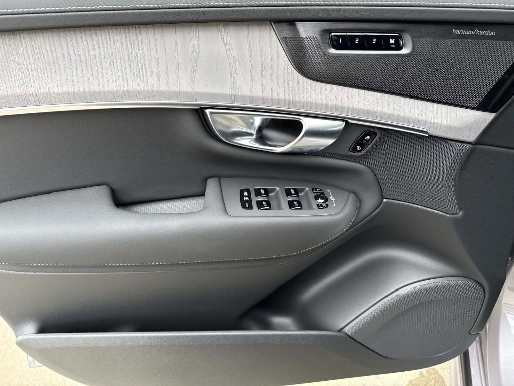 new 2026 Volvo XC90 car, priced at $75,955