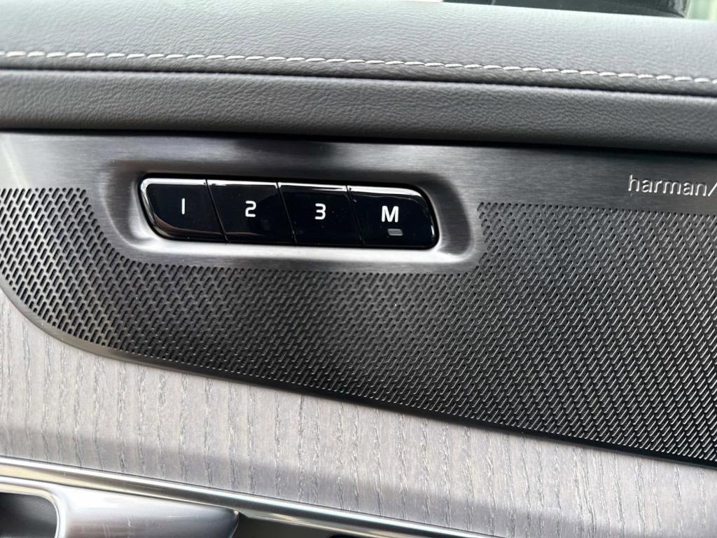 new 2026 Volvo XC90 car, priced at $75,955