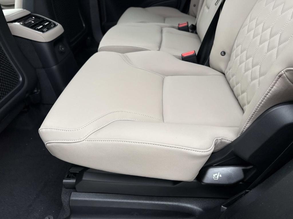 new 2026 Volvo XC90 Plug-In Hybrid car, priced at $81,875