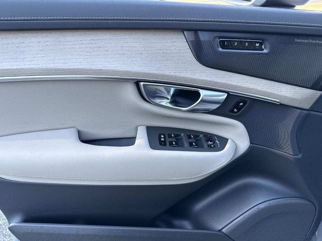 new 2026 Volvo XC90 car, priced at $73,585