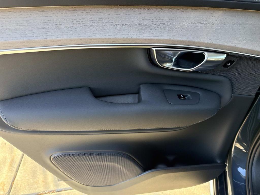 new 2026 Volvo XC90 Plug-In Hybrid car, priced at $81,875