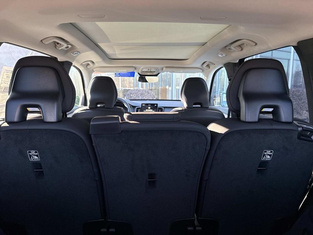 new 2026 Volvo XC90 Plug-In Hybrid car, priced at $81,875