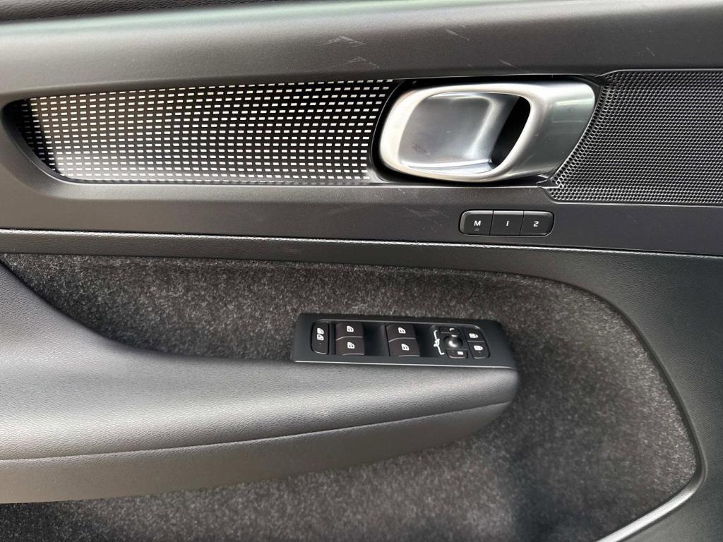 used 2019 Volvo XC40 car, priced at $19,648