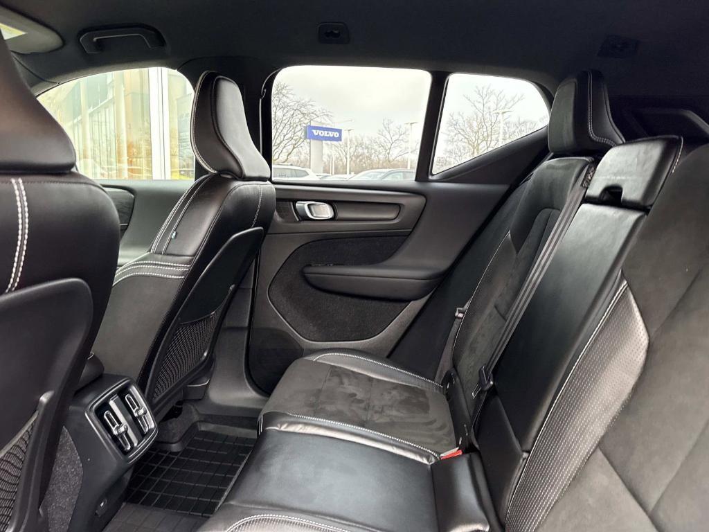 used 2019 Volvo XC40 car, priced at $19,648