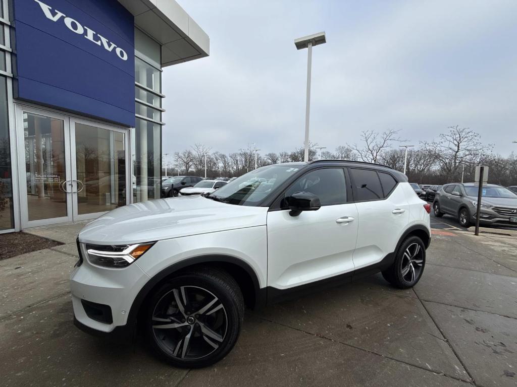 used 2019 Volvo XC40 car, priced at $20,491