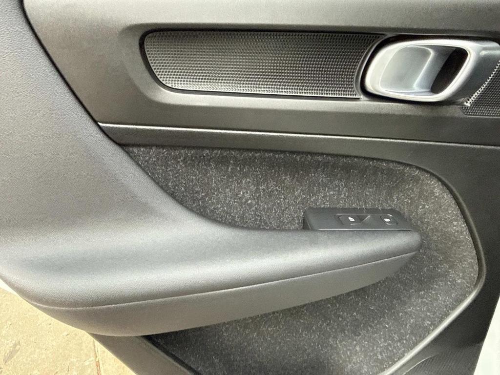 used 2019 Volvo XC40 car, priced at $19,648