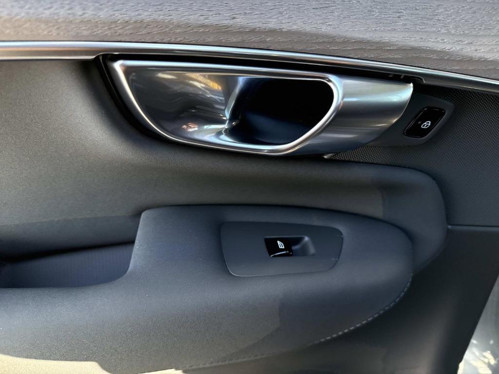 new 2026 Volvo XC90 Plug-In Hybrid car, priced at $81,875