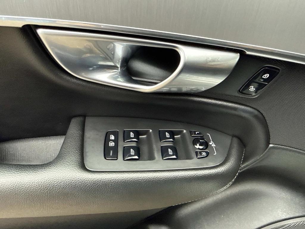 used 2023 Volvo XC90 car, priced at $36,495