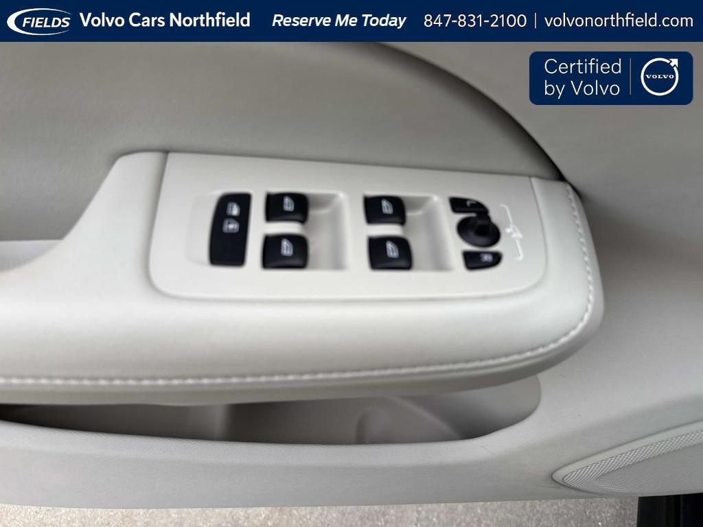 used 2025 Volvo V60 Cross Country car, priced at $40,976
