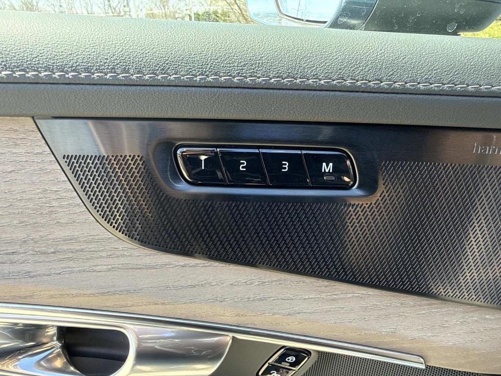 new 2026 Volvo XC90 car, priced at $72,699