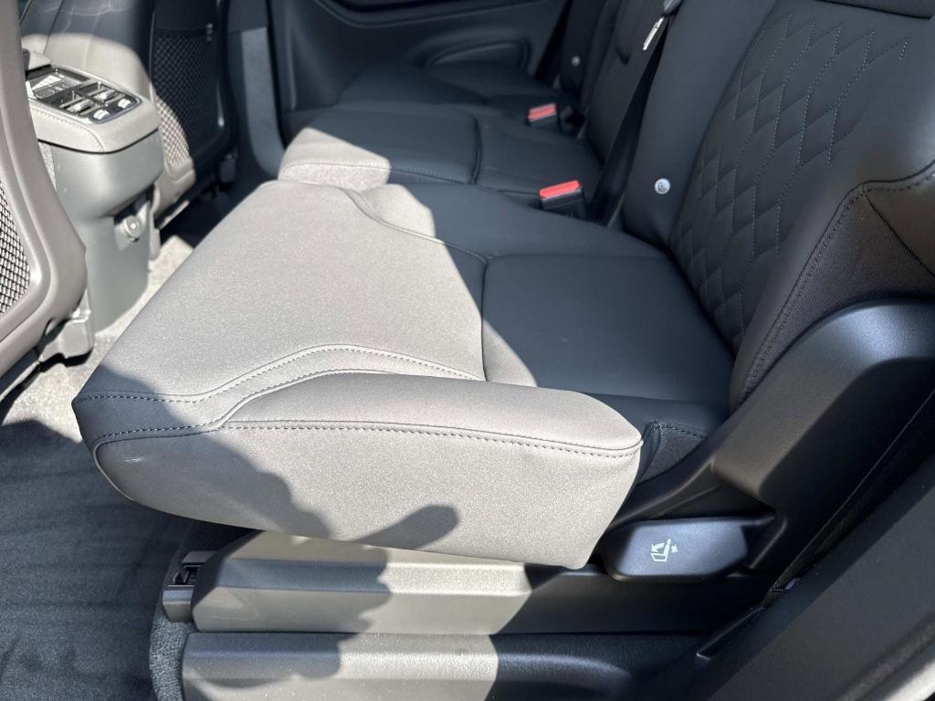 new 2026 Volvo XC90 car, priced at $71,825