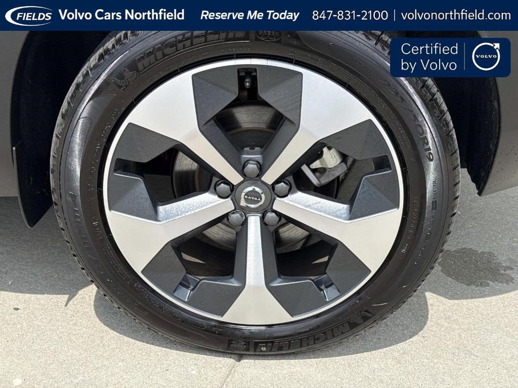 used 2026 Volvo XC40 car, priced at $44,368