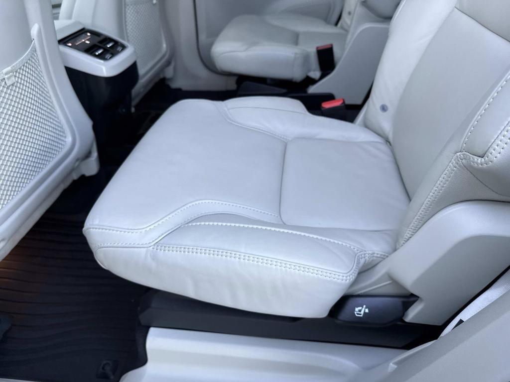 used 2023 Volvo XC90 car, priced at $49,989