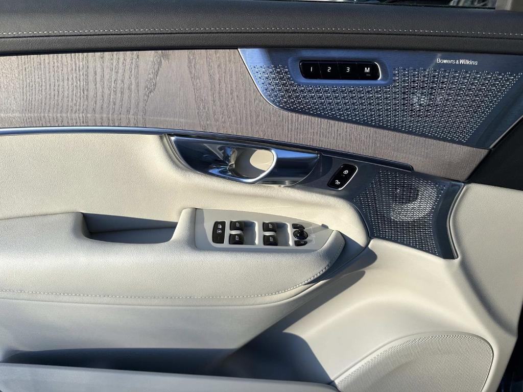 new 2026 Volvo XC90 car, priced at $82,610