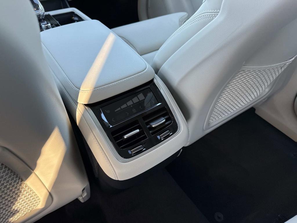 new 2026 Volvo XC90 car, priced at $82,610