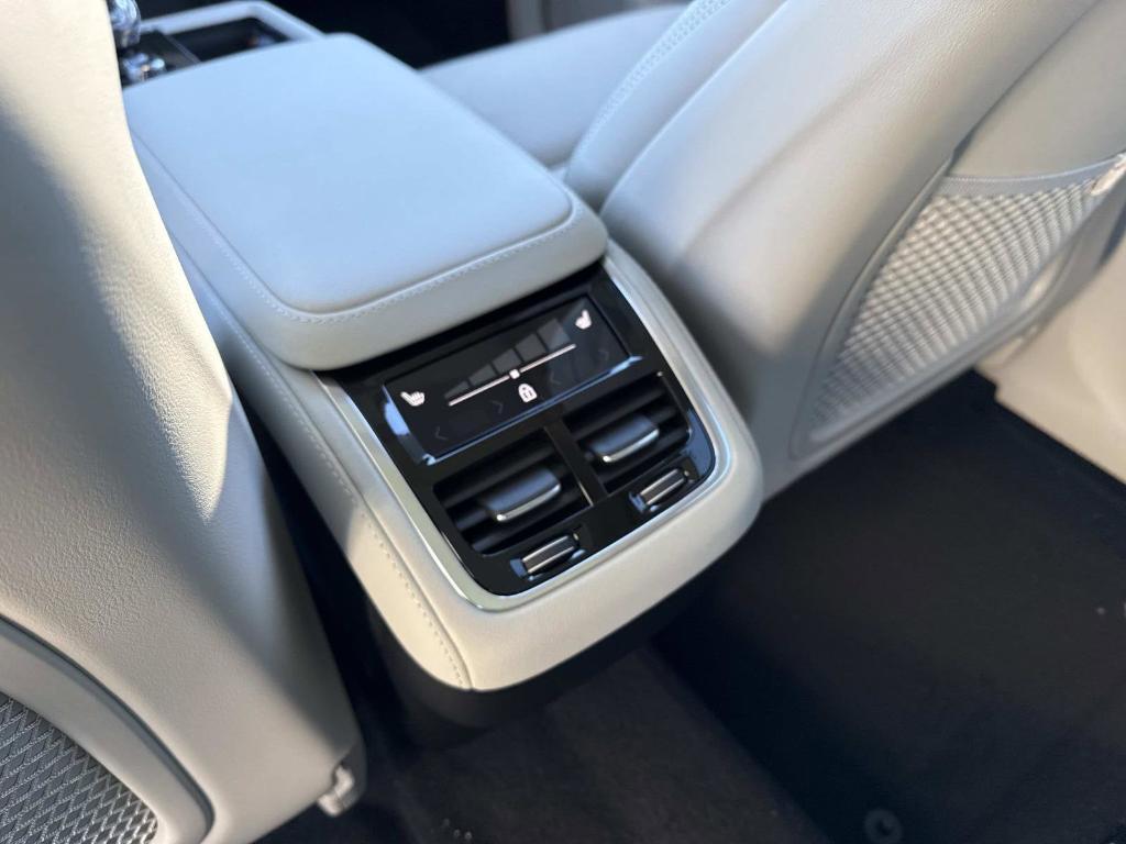 new 2026 Volvo XC90 car, priced at $79,830