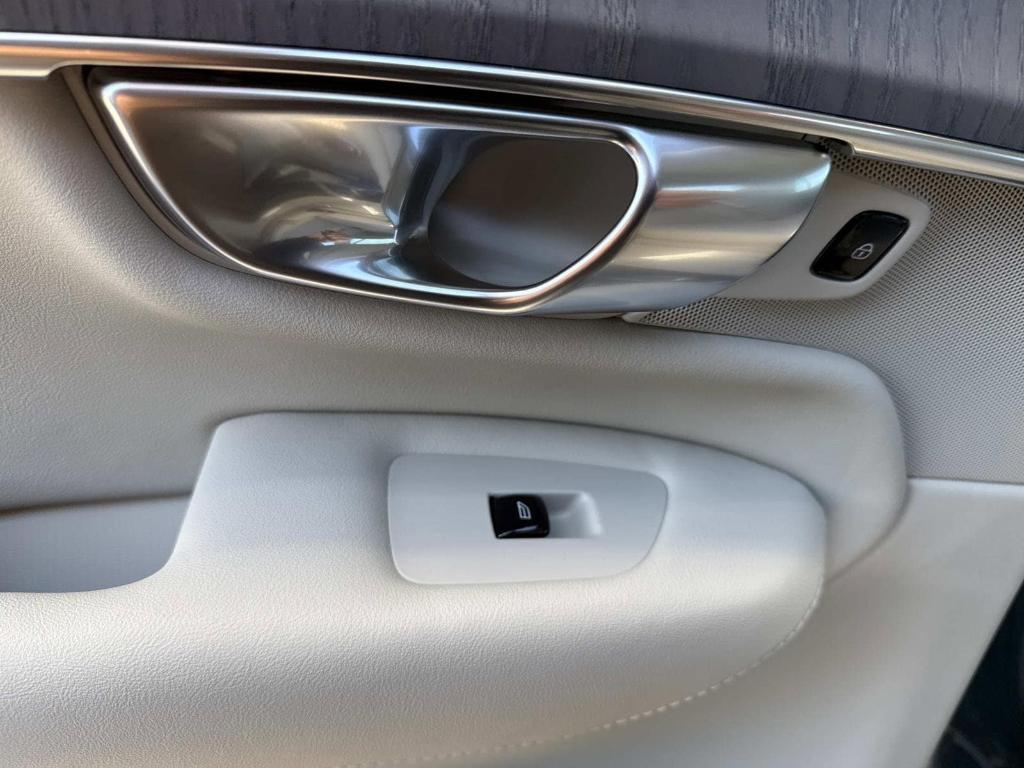 new 2026 Volvo XC90 car, priced at $79,830