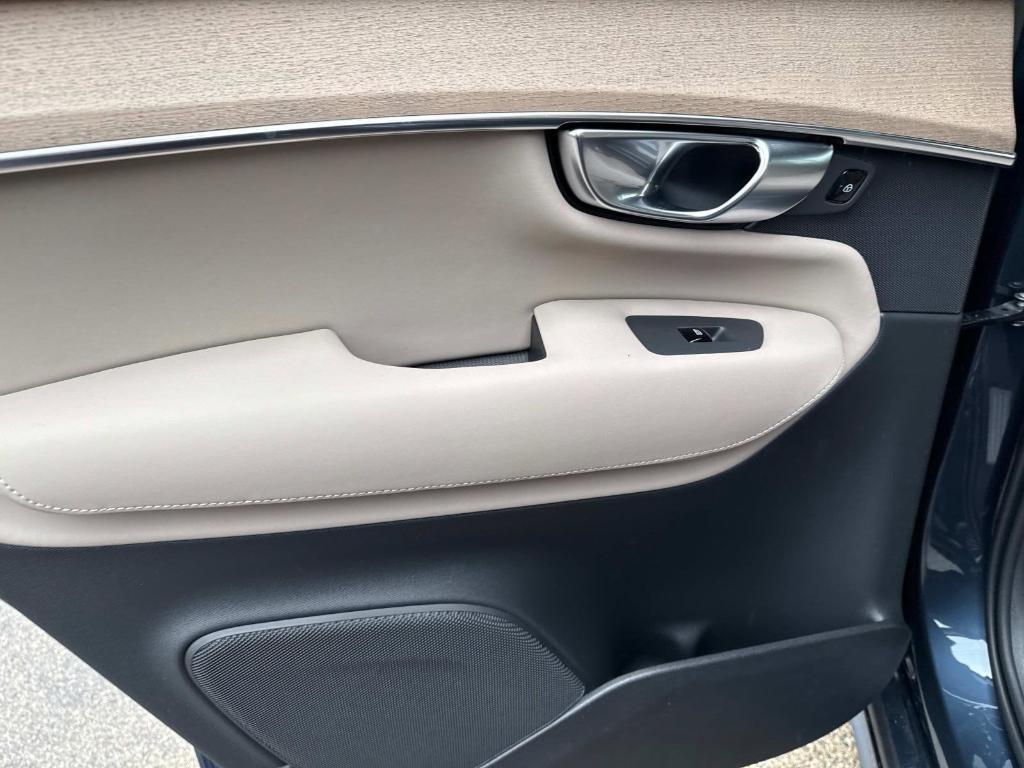 new 2026 Volvo XC90 car, priced at $71,825