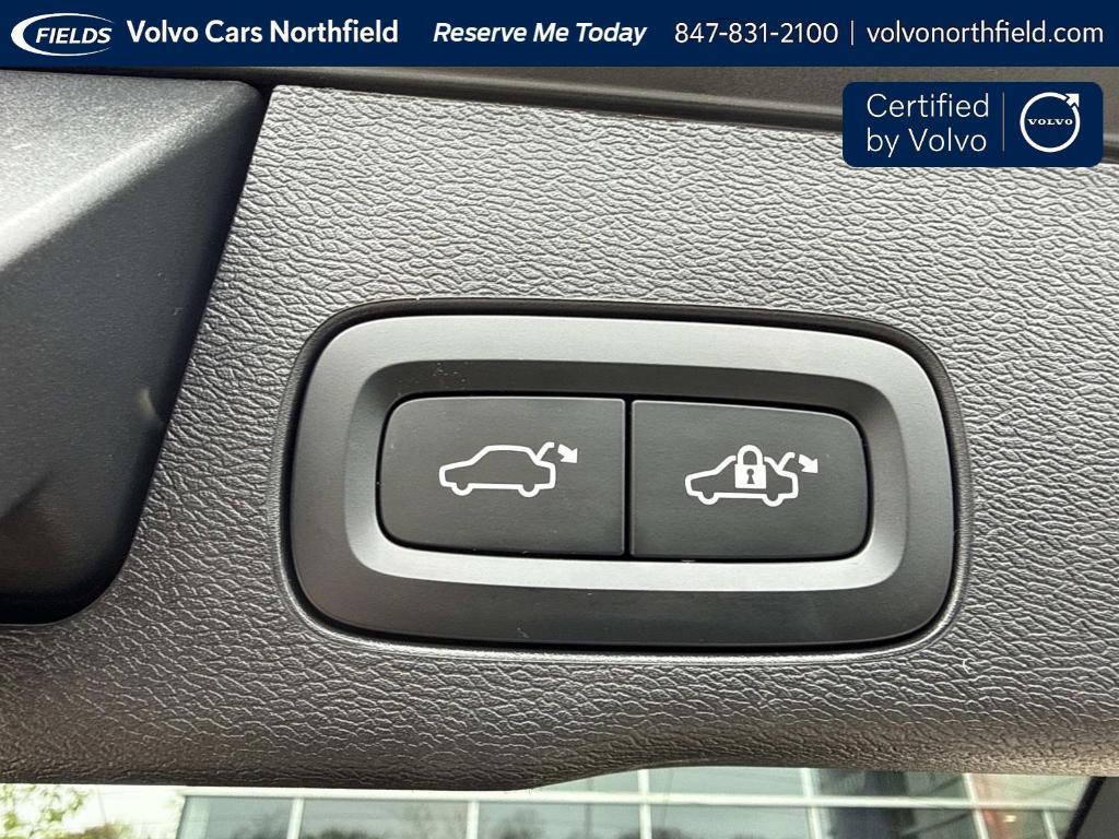 used 2023 Volvo XC60 car, priced at $37,372