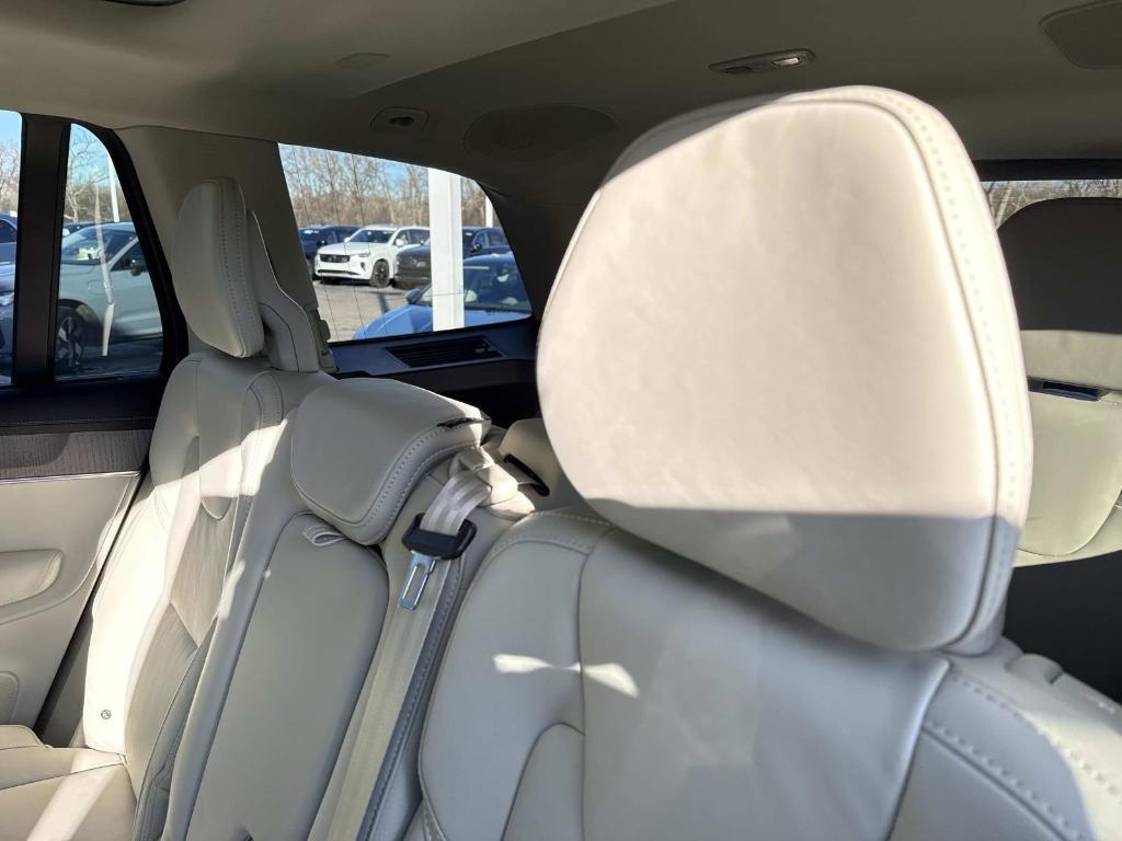 new 2026 Volvo XC90 Plug-In Hybrid car, priced at $85,625