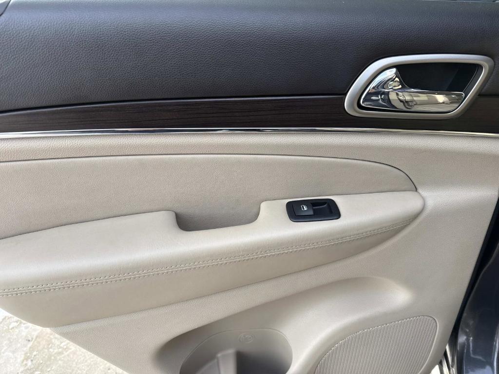 used 2017 Jeep Grand Cherokee car, priced at $19,959