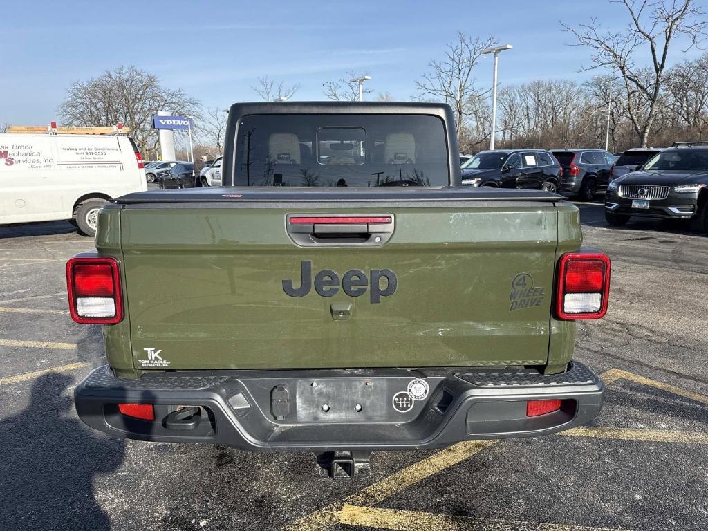 used 2022 Jeep Gladiator car, priced at $27,559