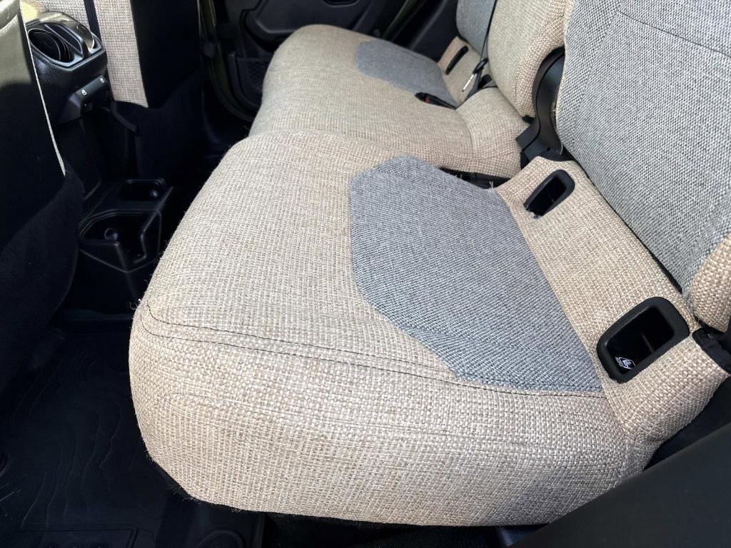 used 2022 Jeep Gladiator car, priced at $27,559