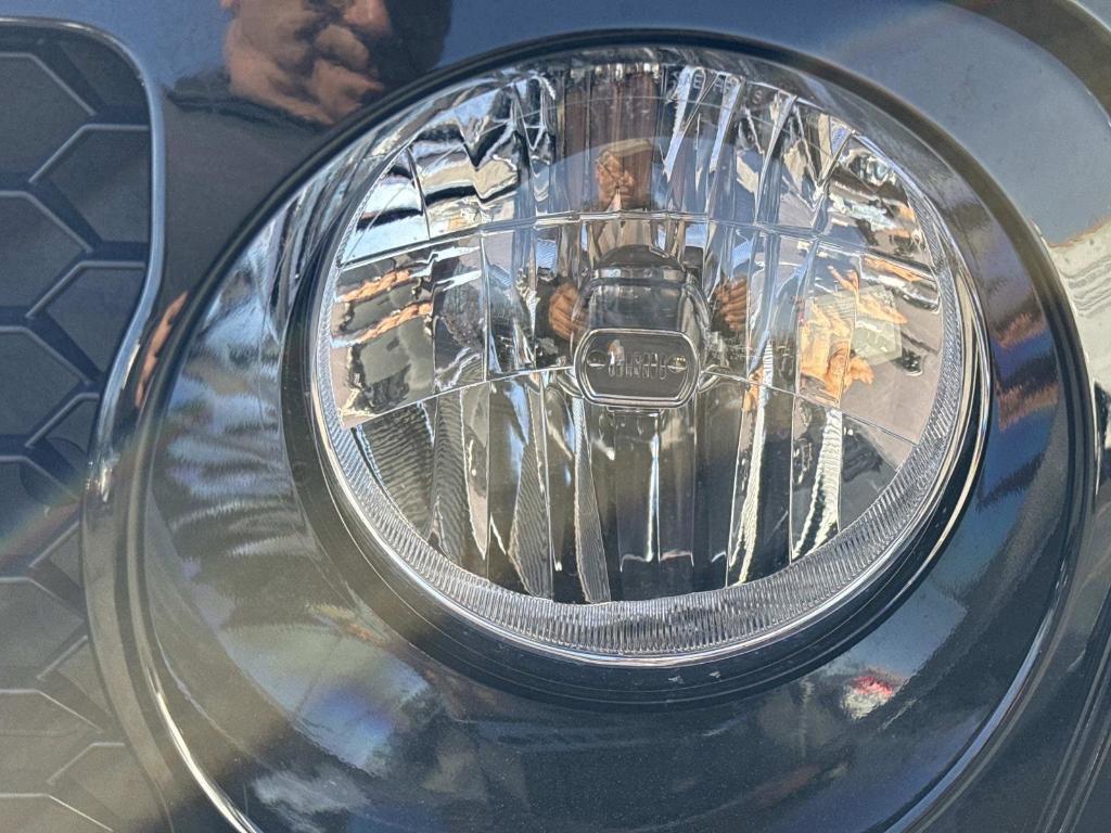 used 2022 Jeep Gladiator car, priced at $27,559