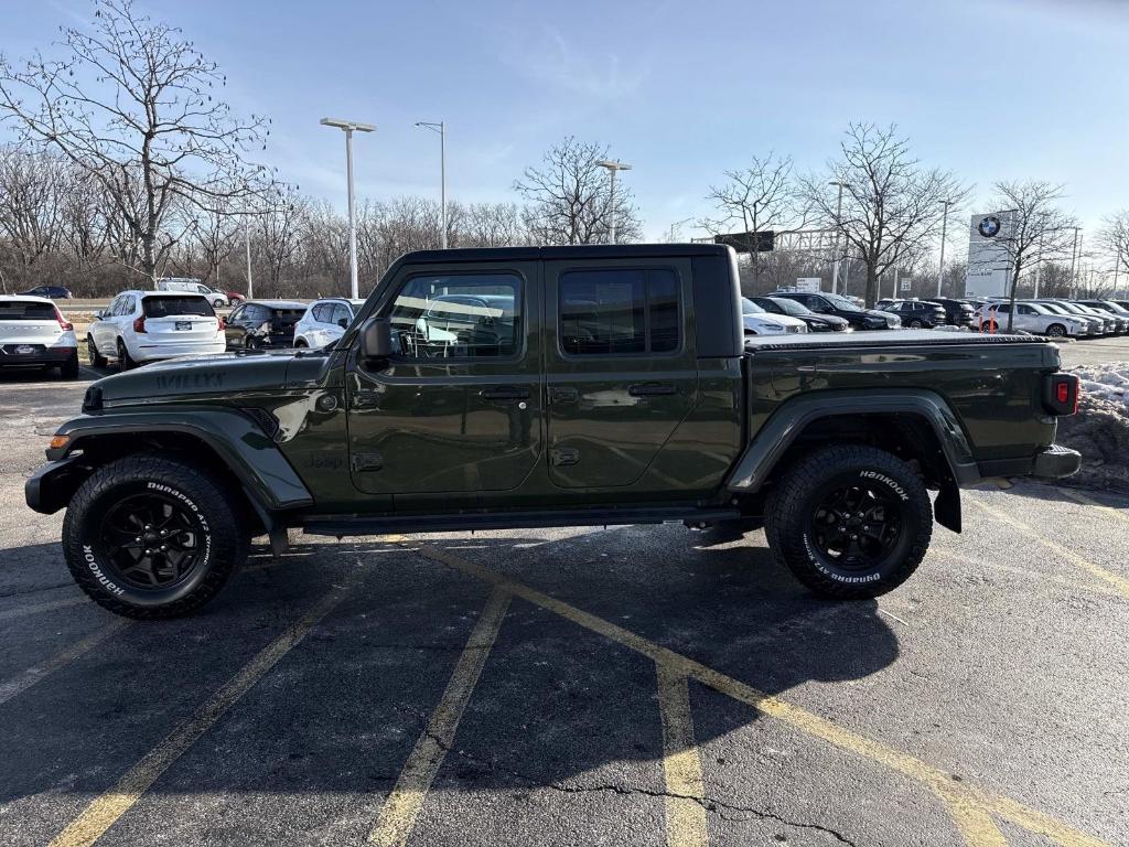 used 2022 Jeep Gladiator car, priced at $27,559