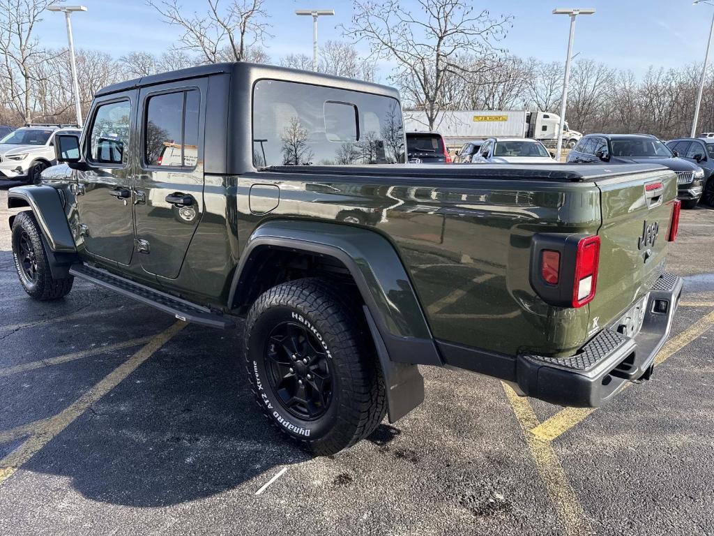 used 2022 Jeep Gladiator car, priced at $27,559