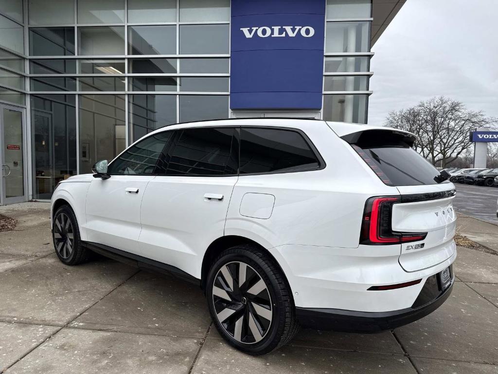 new 2025 Volvo EX90 car