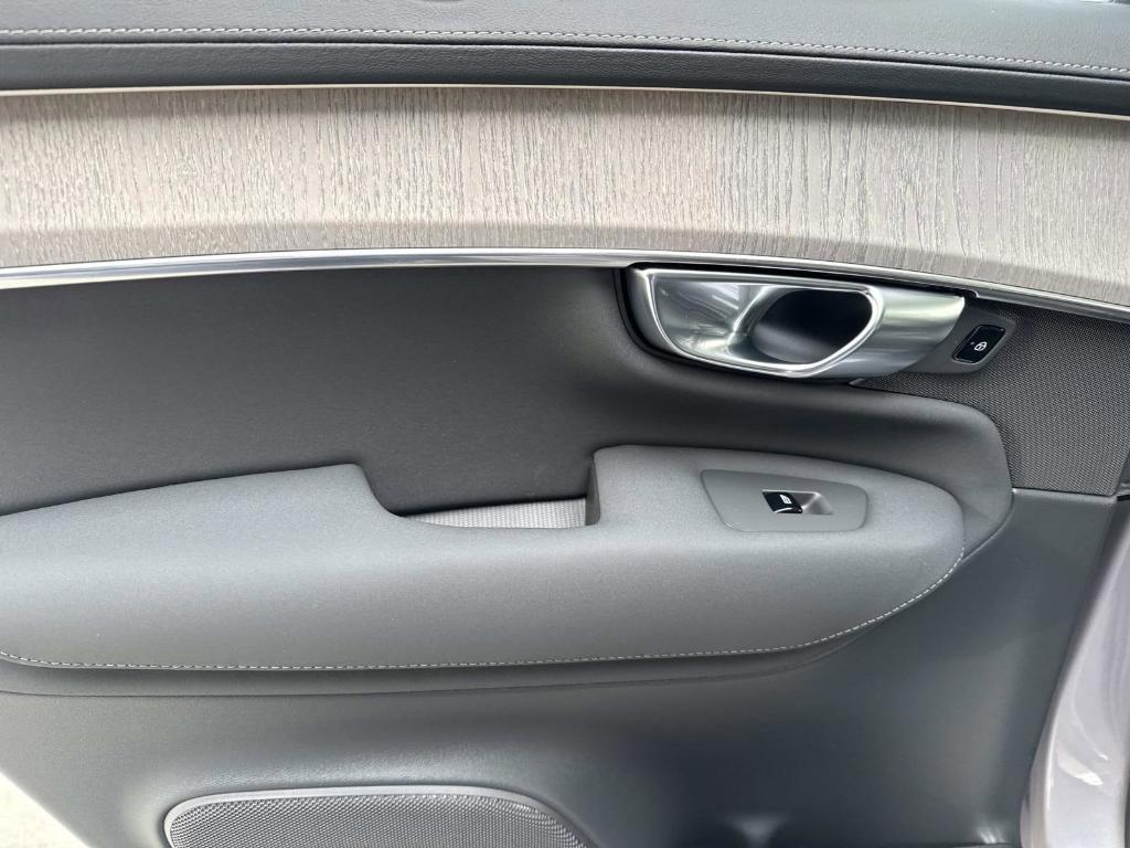 new 2026 Volvo XC90 car, priced at $75,950