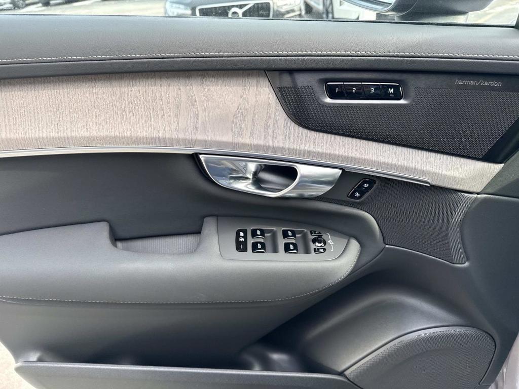 new 2026 Volvo XC90 car, priced at $75,950