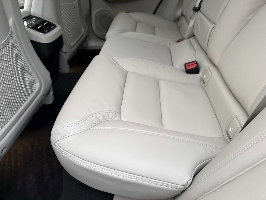 new 2026 Volvo XC60 car, priced at $64,375