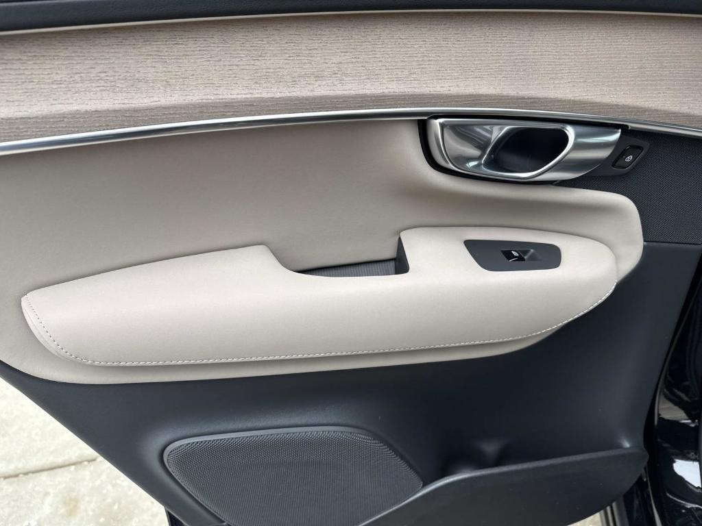 new 2026 Volvo XC90 Plug-In Hybrid car, priced at $81,875